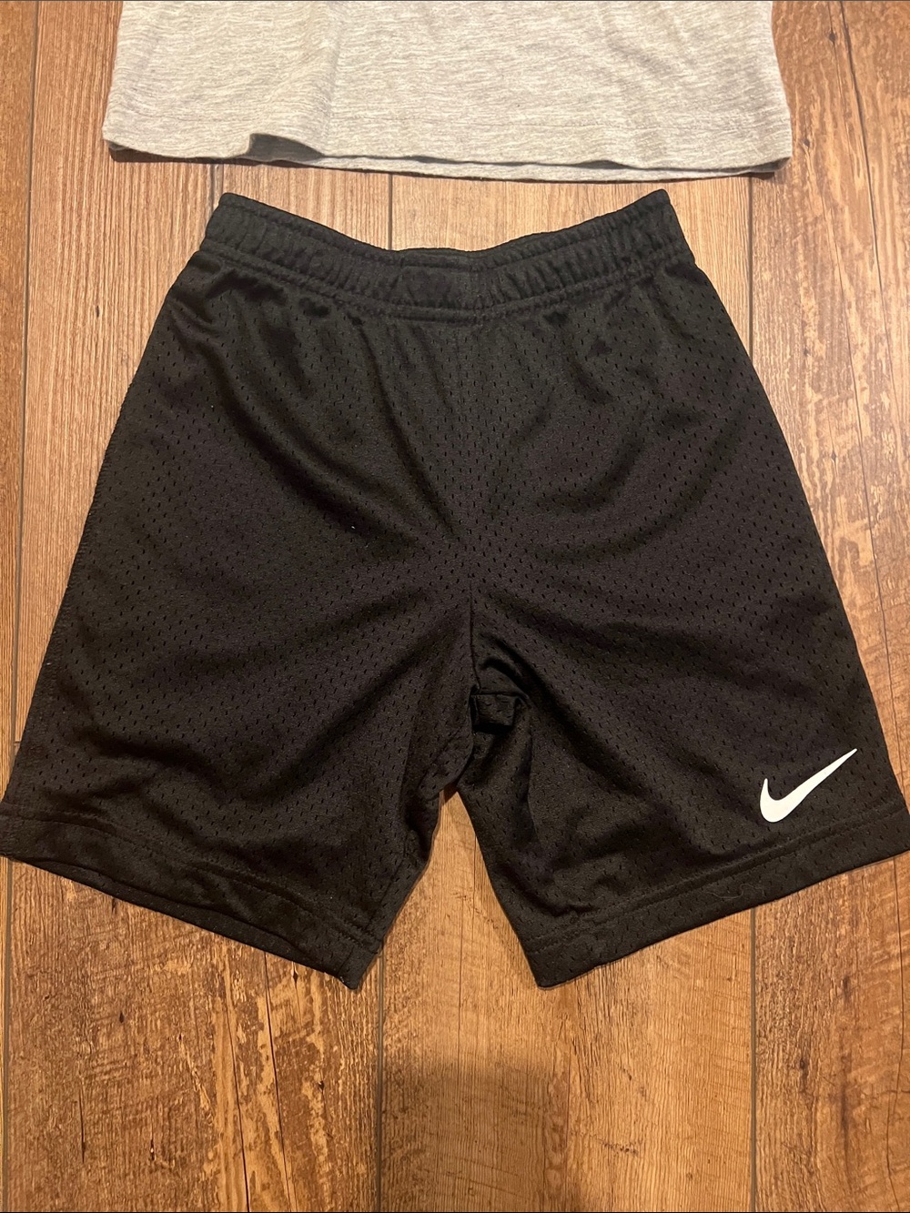 Nike Boys Active Set, size 7 - Picture 3 of 9